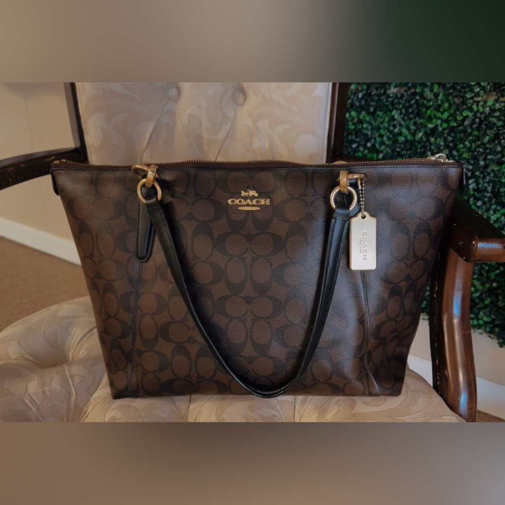 Coach Tote Bag *Like New